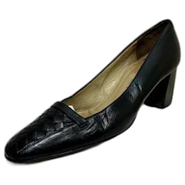 Bottega Veneta-Zapatos de tacón medio vintage de Bottega Veneta con inserciones tejidas.-Negro