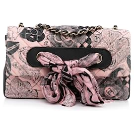 Chanel-Bolso de hombro con cinta y bufanda de camelia rosa de Chanel-Rosa