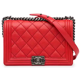 Chanel-Petit sac à bandoulière à rabat Stitch Boy doublé en cuir d'agneau rouge Chanel-Rouge