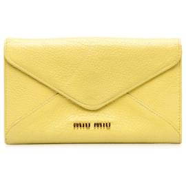 Miu Miu-Carteira longa com aba de envelope amarela Miu Miu-Amarelo