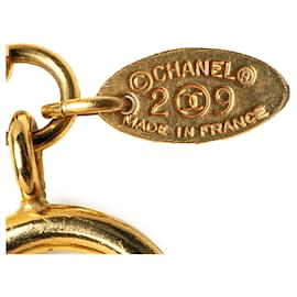 Chanel-Colar com pingente redondo Chanel CC em ouro-Dourado