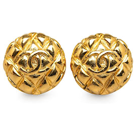 Chanel-Boucles d'oreilles à clip matelassées CC Chanel dorées-Doré