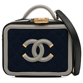 Chanel-Bolso satchel Chanel pequeño de punto CC con filigrana azul-Azul