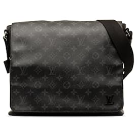 Louis Vuitton-Black Louis Vuitton Monogram Eclipse District MM Crossbody Bag-Black