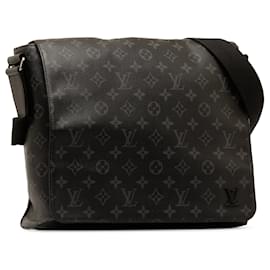 Louis Vuitton-Black Louis Vuitton Monogram Eclipse District MM Crossbody Bag-Black