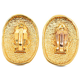 Chanel-Clipe de coroa Chanel CC dourado em brincos-Dourado