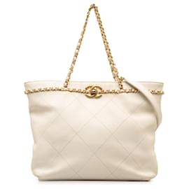 Chanel-Bolso tote de compras con cadena CC Lock de piel de becerro acolchada Chanel blanco-Blanco