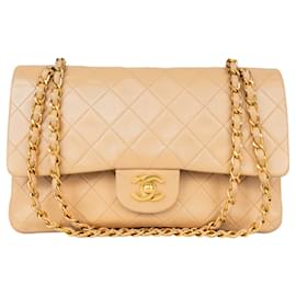 Chanel-Chanel gestepptes Lammleder 24Gefütterte mittelgroße K-Gold-Tasche mit Überschlag-Beige