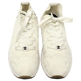 Chanel-Chanel Quilted Low-Top Sneakers in White Wool-White