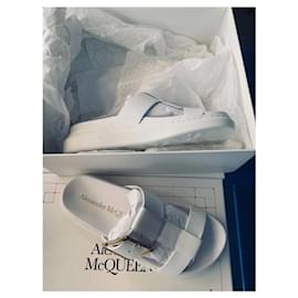 Alexander Mcqueen-sandal. mcq new-White