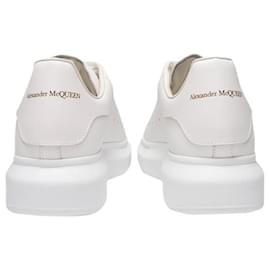 Alexander Mcqueen-Oversized  Sneakers - Alexander Mcqueen - White/White - Leather-White