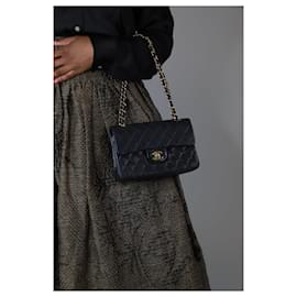 Chanel-Pelle di agnello media nera vintage 1989 classica falda a righe-Nero