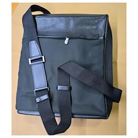 Louis Vuitton-Crossbody bag model BA1023-Black