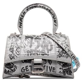 Balenciaga-Hourglass XS Handtasche aus geprägtem Leder mit Graffiti-Muster 592833-Andere