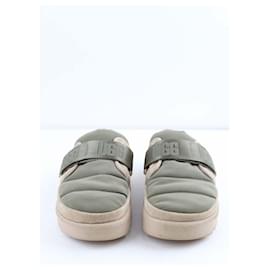 Ugg-Sapatos de sandália de couro-Caqui