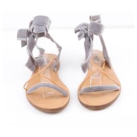 Valentino-Sapatos de sandália de couro-Cinza