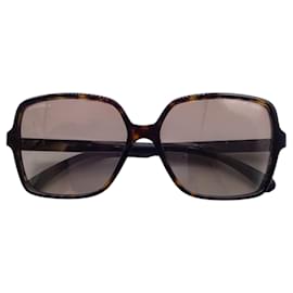 Autre Marque-Chanel Tartaruga Escura / Óculos de sol quadrados espelhados bege-Marrom
