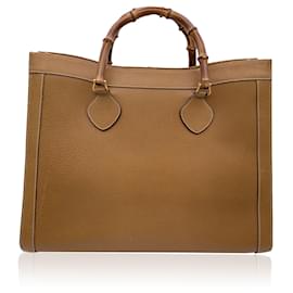 Gucci-Maxi sac en bambou vintage en cuir beige Princess Diana XL-Beige