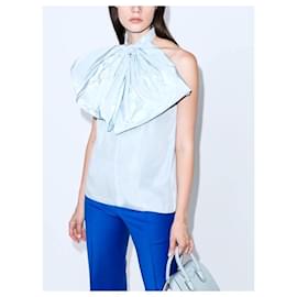 Givenchy-Givenchy hellblaue Bluse mit übertriebener Schleife-Hellblau
