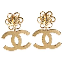 Chanel-Boucles d'oreilles Chanel CC Dangle avec fausses perles et émail blanc I 23 C-Autre