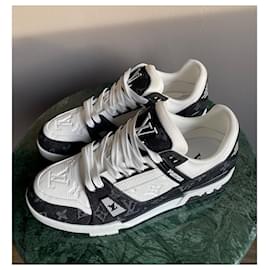 Louis Vuitton-scarpe da ginnastica LV-Bianco