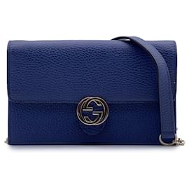 Gucci-Portafoglio GG WOC in pelle blu su borsa a tracolla con catena-Blu