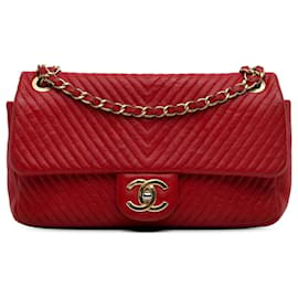 Chanel-Chanel Red Medium Wrinkled calf leather Quilted Chevron Medallion Charm Surpique Flap-Red