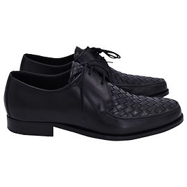 Scarpe Derby Bottega Veneta Intrecciato in Pelle Nera Nero