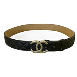 Chanel-Cinturón acolchado de Chanel en piel de caviar negro, talla 90/36, hebilla plateada brillante con las iniciales CC.-Negro