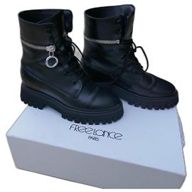 Free Lance Juno black ankle boots Black