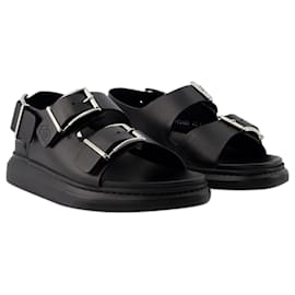 Alexander Mcqueen-Seal Sandals - Alexander McQueen - Calfskin - Black-Black