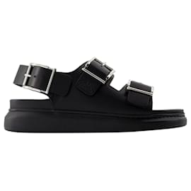Alexander Mcqueen-Seal Sandals - Alexander McQueen - Calfskin - Black-Black