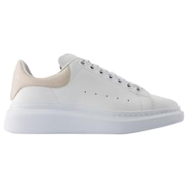Alexander Mcqueen-Oversized Sneakers - Alexander Mcqueen - Leather - White/Beige-White