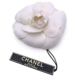 Chanel-Vintage White Fabric Camelia Camellia Flower Brooch Pin-White
