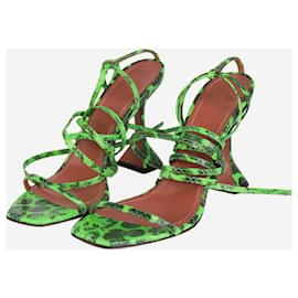Amina Muaddi-Sandalia de tacón con tiras de piel de serpiente de color verde brillante - talla UE 39-Verde