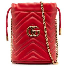 Gucci-Bolsa balde Gucci Red Mini GG Marmont Matelassê-Vermelho