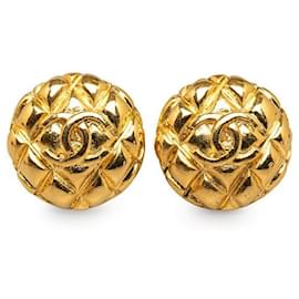 Chanel-Chanel CC Quilted Clip On Earrings Metal Earrings in Good condition-Other