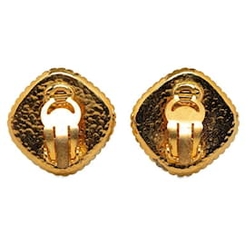 Chanel-Boucles d'oreilles à clip Chanel CC Diamond Frame Boucles d'oreilles en métal en bon état-Autre