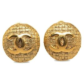 Chanel-Chanel CC Clip On Earrings Metal Earrings in Good condition-Other