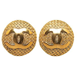 Chanel-Boucles d'oreilles clip Chanel CC Boucles d'oreilles en métal en bon état-Autre