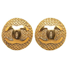 Chanel-Chanel CC Clip On Earrings Metal Earrings in Good condition-Other