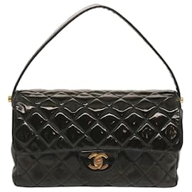 Chanel-CHANEL Matelasse gefütterte Handtasche Lackleder Schwarz CC Auth bs13132-Schwarz