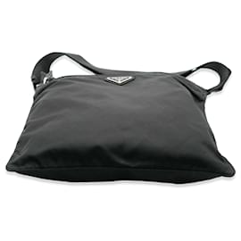 Prada-Prada – Schwarze Messenger-Tasche aus Nylon mit Logo auf der Vorderseite-Schwarz