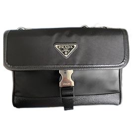 Borsa smartphone Prada in pelle nera Nero