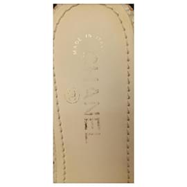 Chanel-Chanel 2021 Tweed Mule Sandalen Flip Flops-Damier ebene