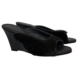 Yves Saint Laurent Mule en fourrure Renate Jacob Autre