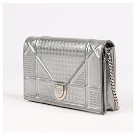 Dior-CHRISTIAN DIOR Metallic Silver Micro Cannage Leather Diorama Wallet On Chain Clutch Bag-Silvery