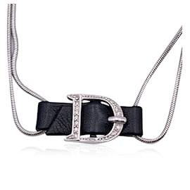 Christian Dior-Bracciale con logo in cristalli con fibbia in metallo argentato-Argento