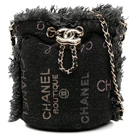 Chanel-Seau d'humeur en mini denim noir Chanel avec chaîne-Noir