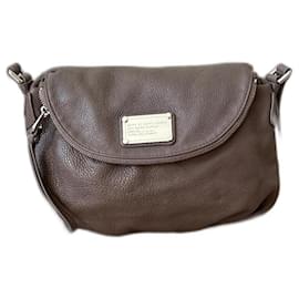 Marc by Marc Jacobs-Natasha Classica-Taupe